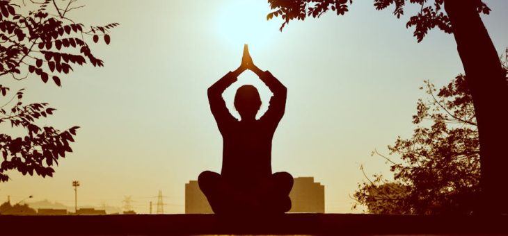 Yoga-udstyr, der tager din praksis til nye højder